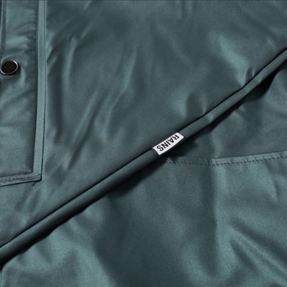 🌟HOST PICK ⭐NWT RAINS Unisex Short Jacket In Silver Pine. - Picture 4 of 5